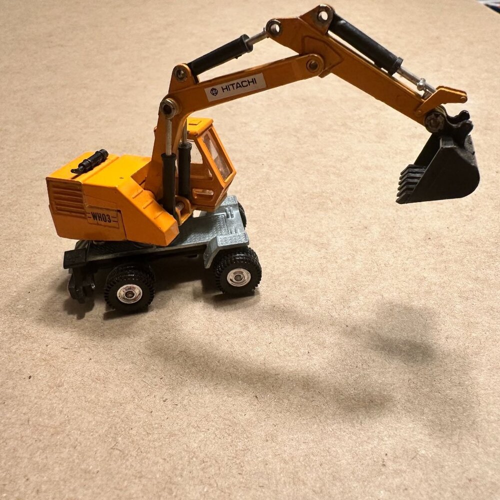 Vintage Grip Zechin Hitachi WH03 1:76 Scale Diecast Excavator Toy